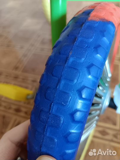 Трехколесный велосипед для детей