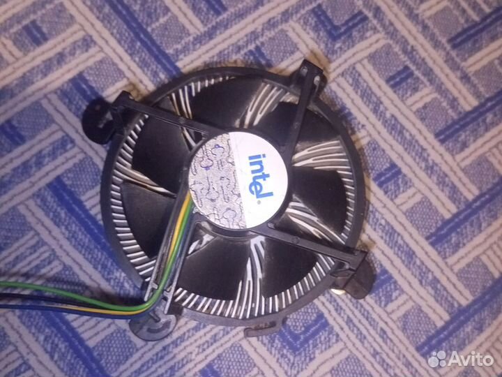 Процессор с кулером 775