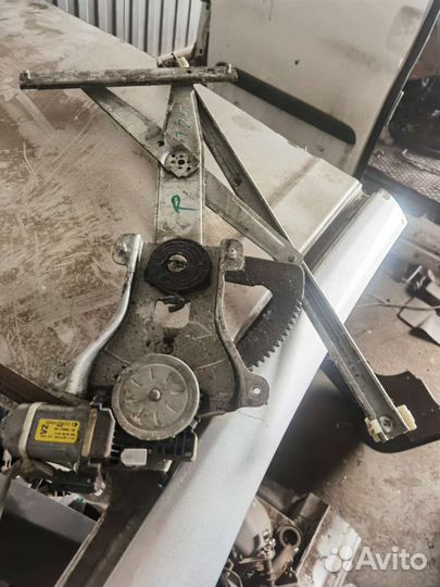 Стеклоподъемник передний Шевроле Авео Т 250