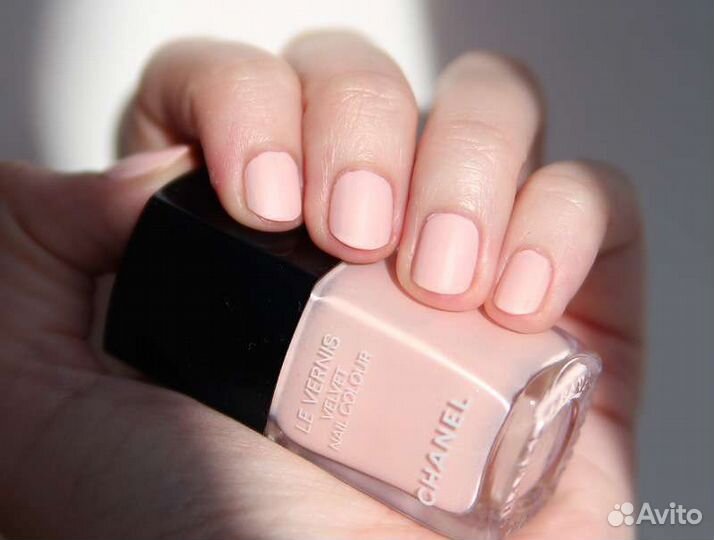 Chanel Лак для ногтей 542 Pink Rubber