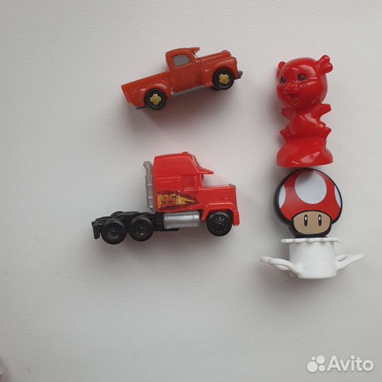 Киндер симпсоны, марвел,суперсемейка.Цена за все