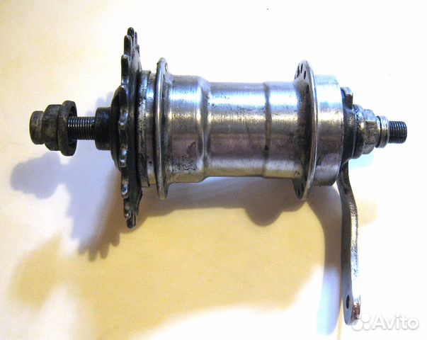 Втулка задняя с тормозом 