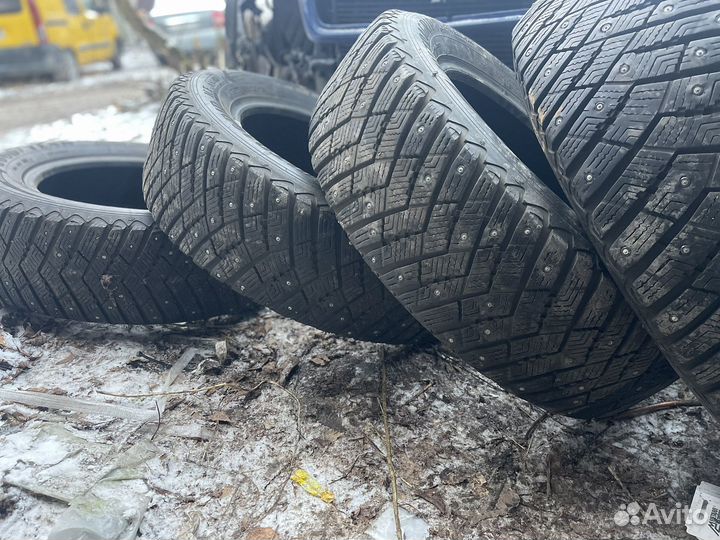 Goodyear UltraGrip Ice SUV 215/65 R17 99T