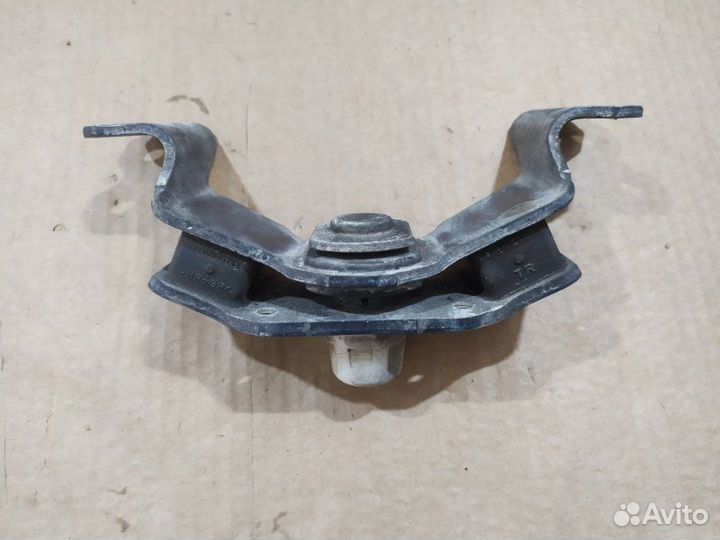 Подушка кпп Toyota Land Cruiser Prado 150 KDJ150