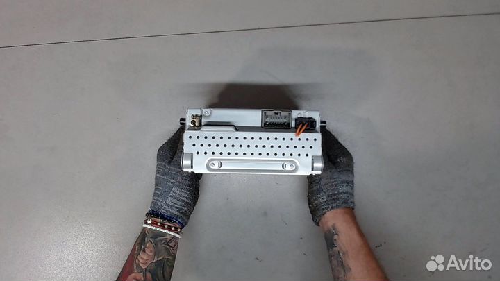 Магнитола Volvo XC70, 2008