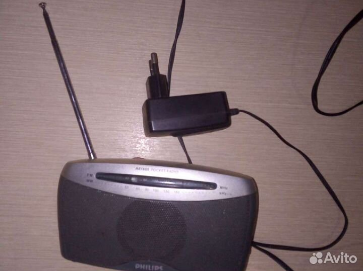 Радиоприемник philips AE 1605
