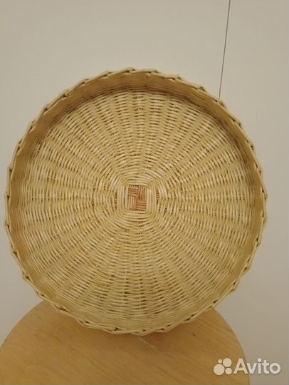 Плетеный поднос