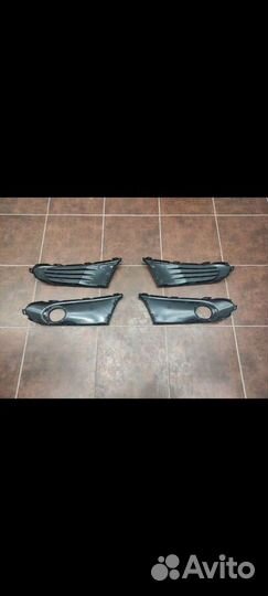 Заглушка в бампер окантовка птф WV Polo 10-14 седа