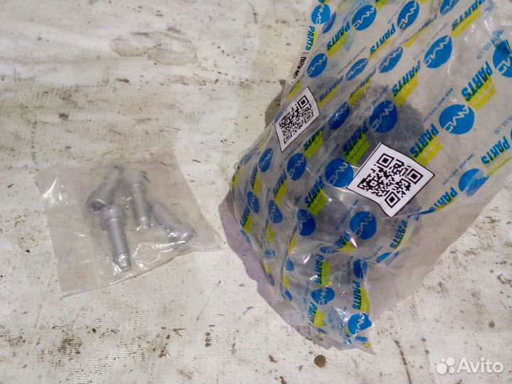 Ступица задняя в сборе Ford Focus 3 новая