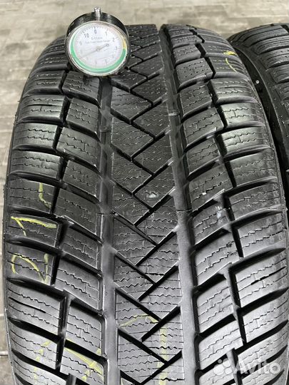 Vredestein Wintrac Pro 225/45 R17