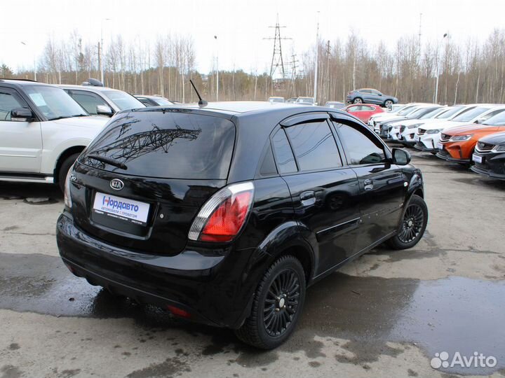 Kia Rio 1.4 AT, 2011, 250 000 км
