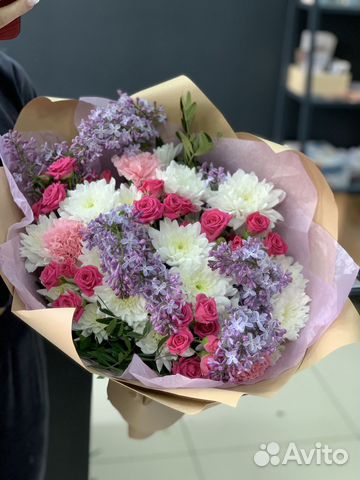 Композиция с кустовыми розами