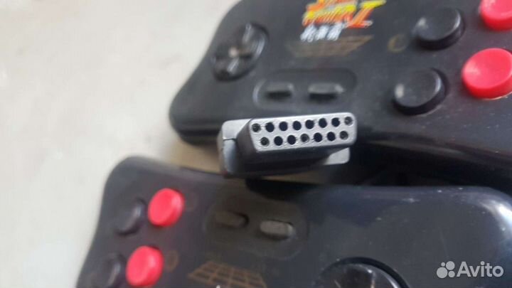 Игровая приставка - пульт для компьютерных игр