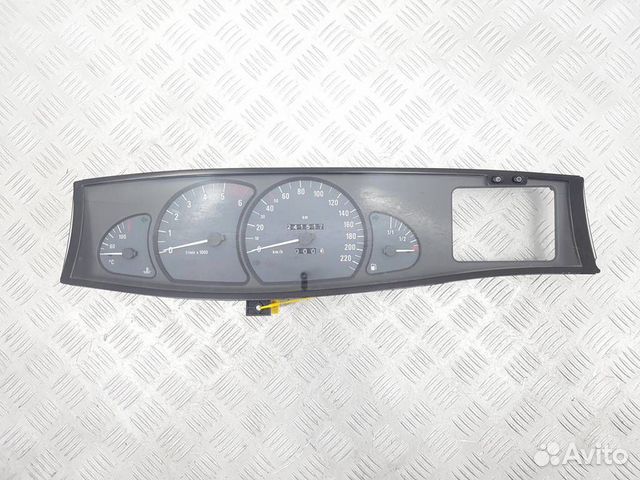 09228420 Щиток приборов (приборная панель) Opel O