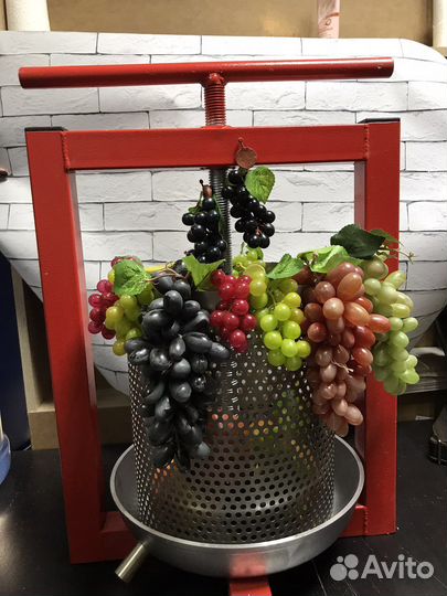 Пресс винтовой для вина