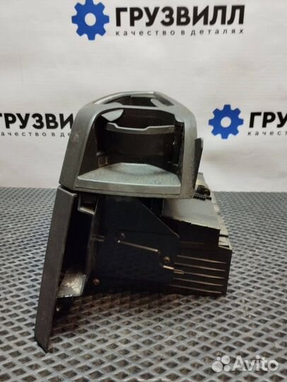 Полка для напитков Volvo FH4 82247442