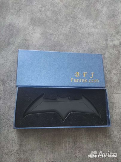 Бэтаранг металлический