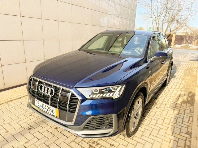  Audi Q7 4M   4 650 000     356    