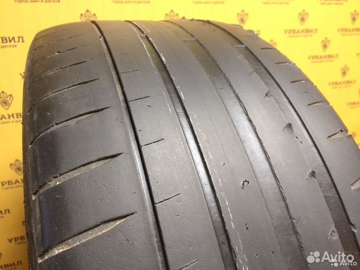 Michelin Pilot Sport 4 245/40 R18 93Y