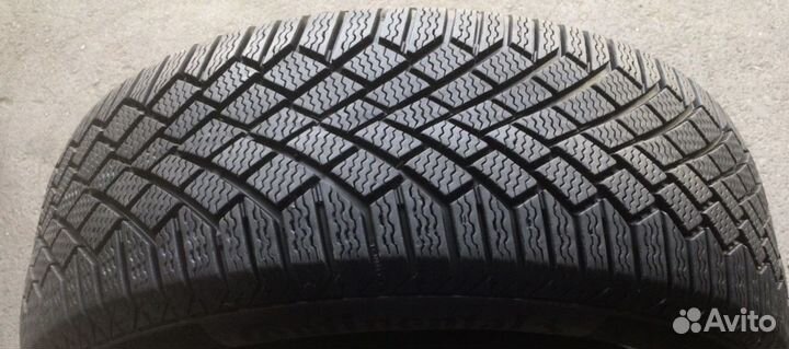 Continental ContiVikingContact 7 225/55 R17