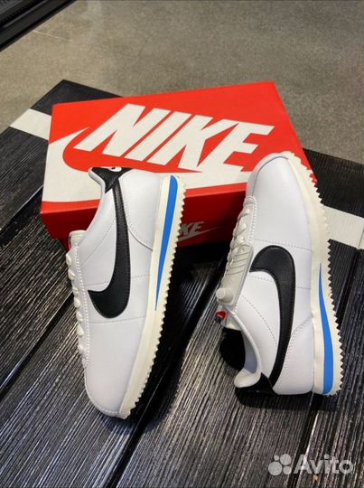 Nike Cortez