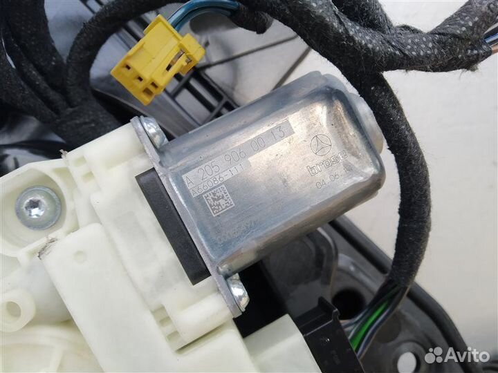 Стеклоподъемник передний левый Mercedes C-Class