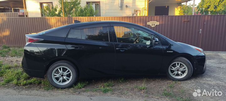 Toyota Prius 1.8 AT, 2017, 143 000 км