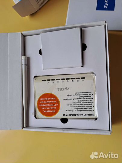 Роутер с антенной Zyxel