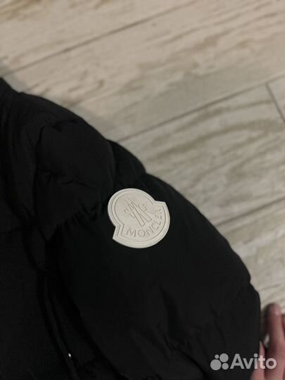 Пуховик Moncler утеплённый