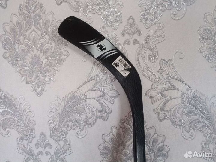 Клюшка хоккейная