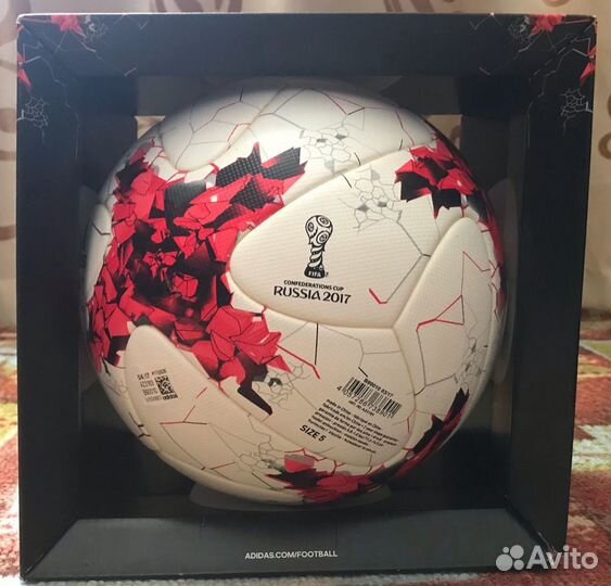 Официальный игровой футбольный мяч Adidas Krasava