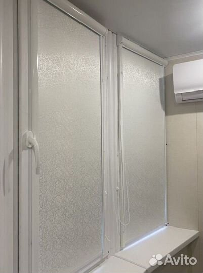 Рулонные шторы мини блэкаут D8411