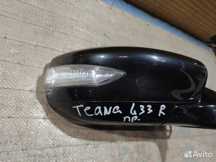 Зеркало боковое заднего вида правое Nissan Teana
