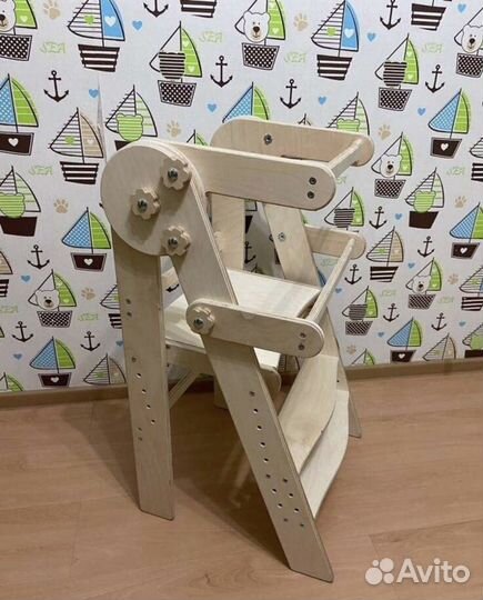 Башня помощника монтессори