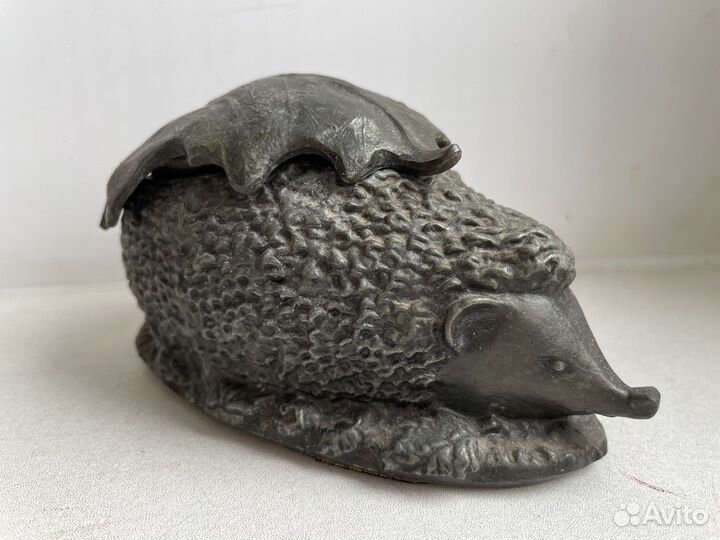 Ретро пепельница ежик