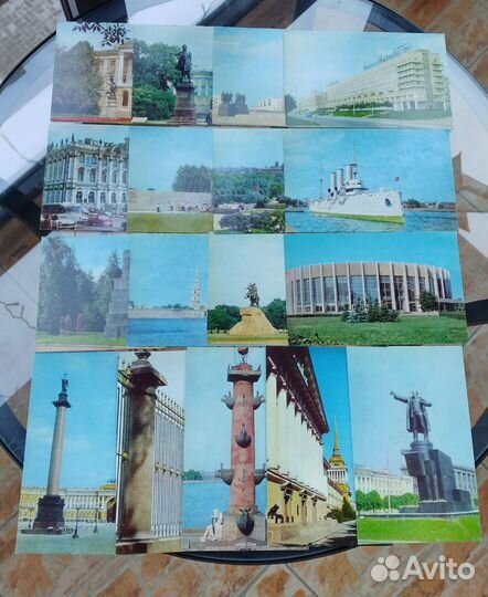 Комплекты советских открыток: родной Ленинград