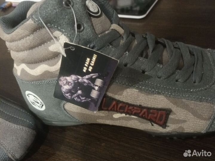 Кроссовки Lackpard не парные 42-43