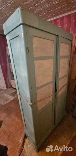 Шкаф ретро винтаж