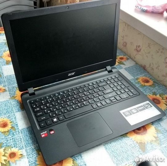 Ноутбук Acer Aspire es1-523-60ls