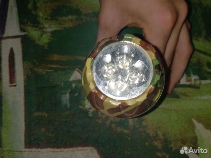 Фонарик светодиодный аккумуляторный