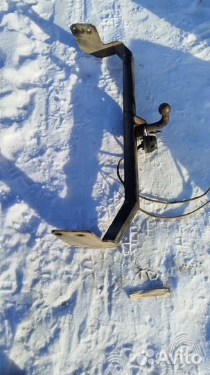 Фаркоп Toyota hiace 10*