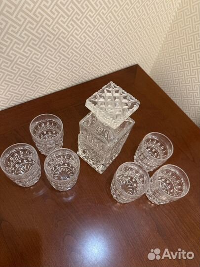 Штоф хрустальный и 6 стаканоа Богемия