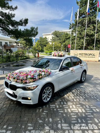 Свадебные украшения на машину