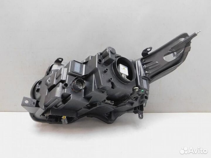 Фара правая Land Rover Range Rover