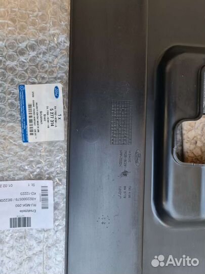 Накладка на телевизор Ford Mustang