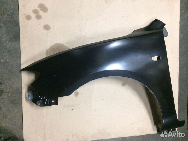 Крыло переднее левое Mazda 3 BK седан