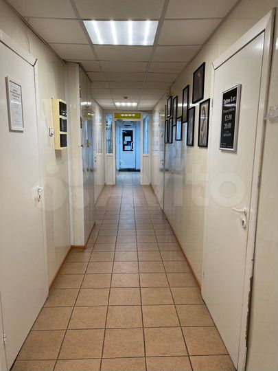 Торговая площадь, 196.2 м²