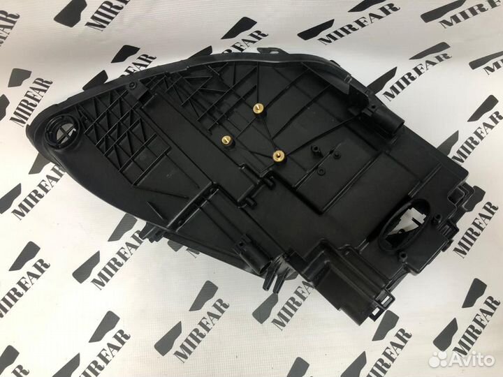 Левый корпус фары Porsche Cayenne 958 2010-2014