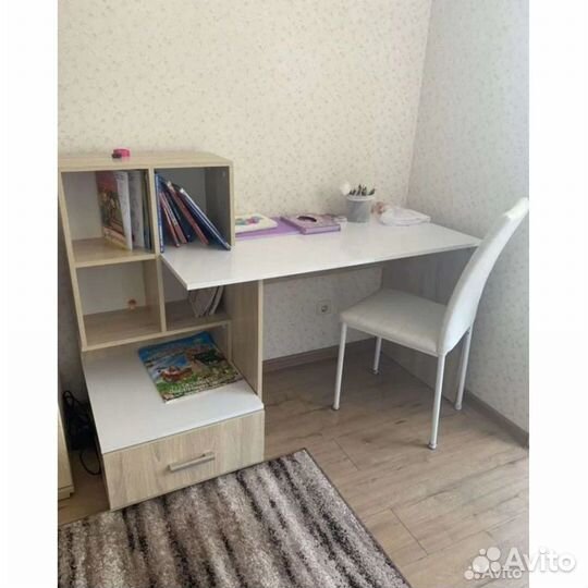 Стол компьютерный