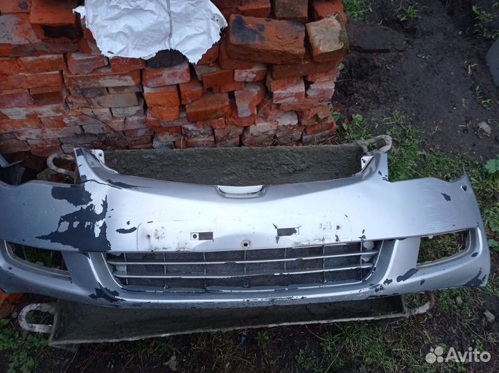 Бампер на Honda civic 4d